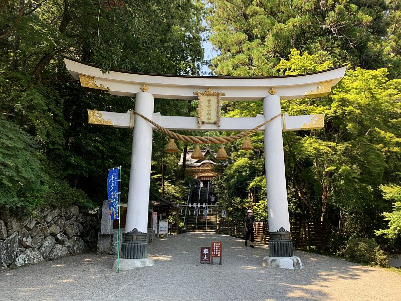 Torii gate of Hodo shrine